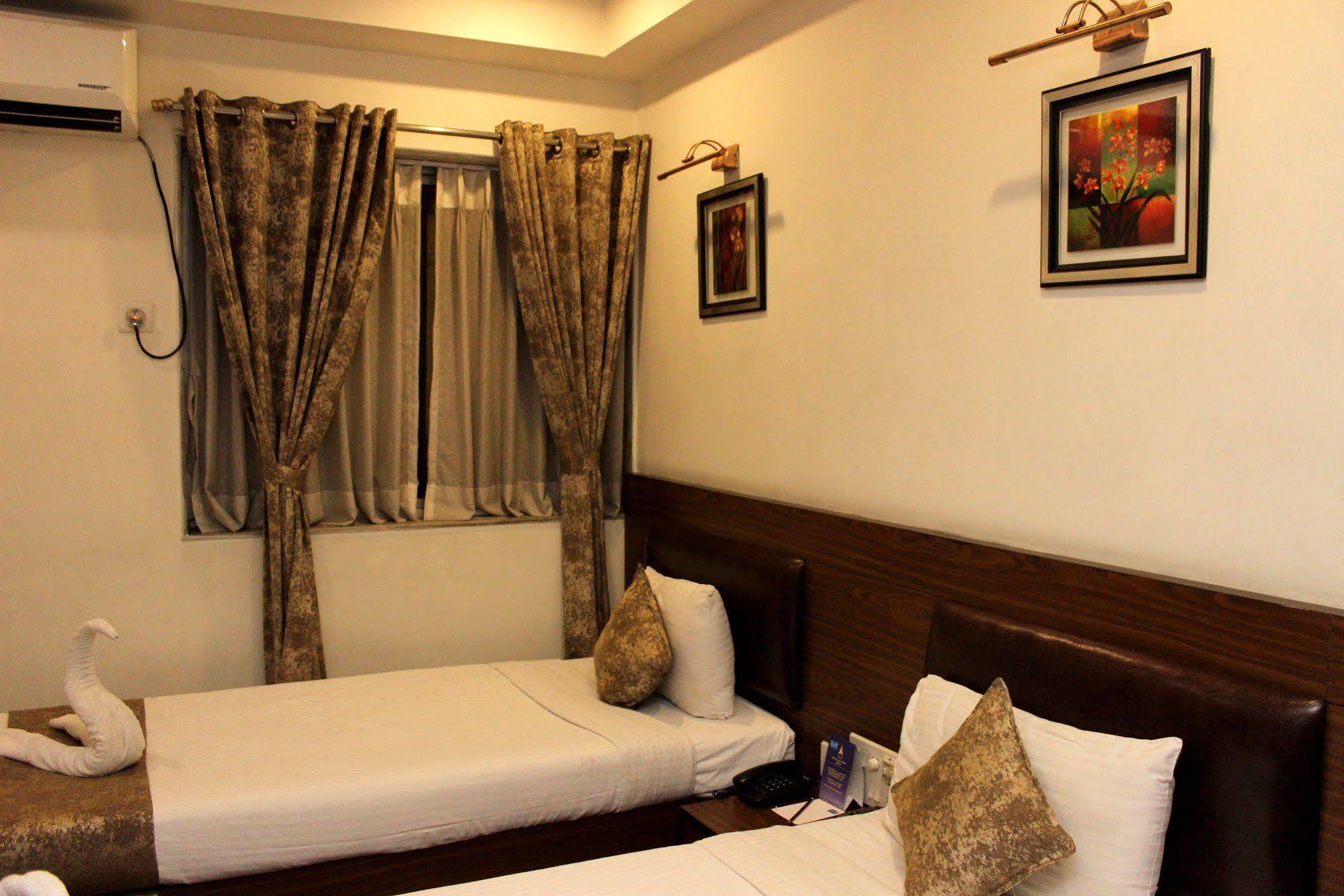 The Pearl Hotel Kolkata Luaran gambar